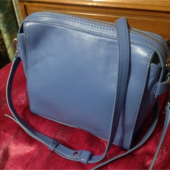 Banana Republic Handbags - Banana Republic Leather Bag Crossbody or Shoulder